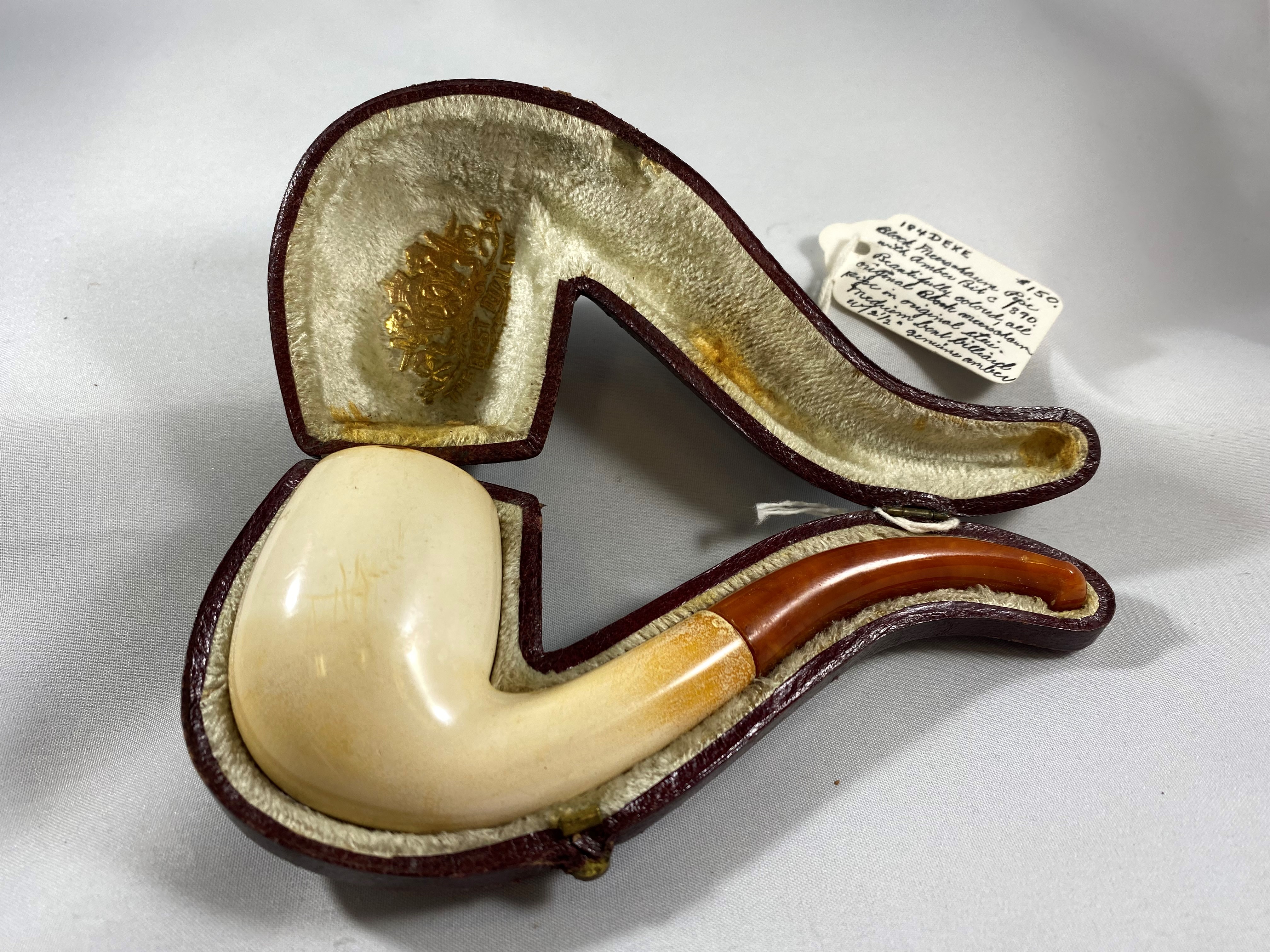 Lot 572: Meerschaum Pipe with Custom Case